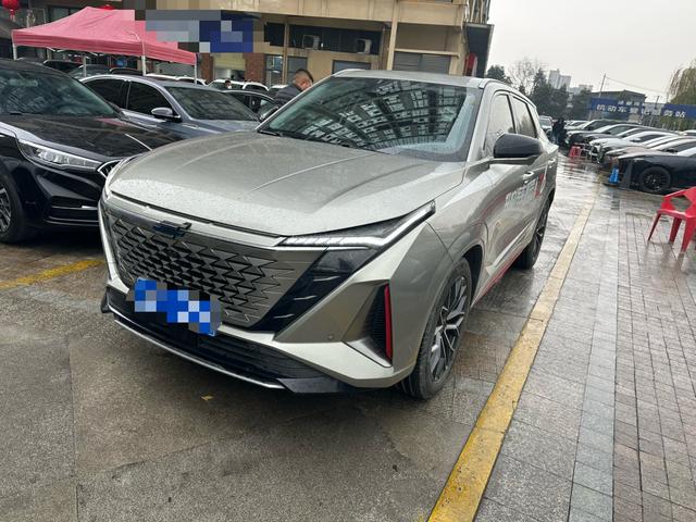 Oshan Changan Auchan Z6