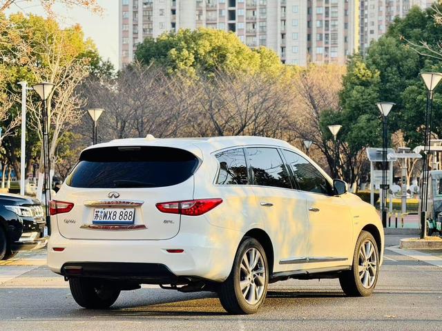 Infiniti QX60 (imported)