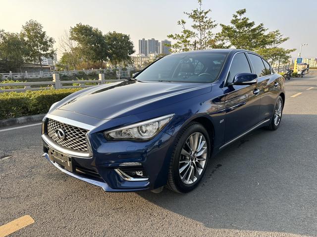 Infiniti Q50L