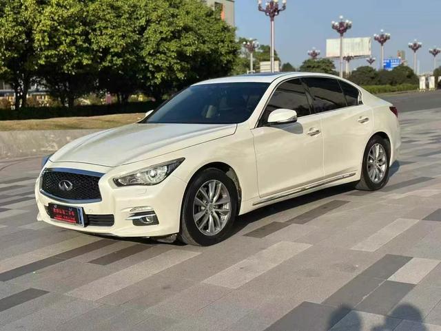 Infiniti Q50L