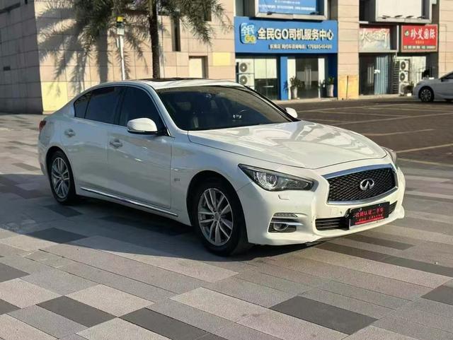 Infiniti Q50L