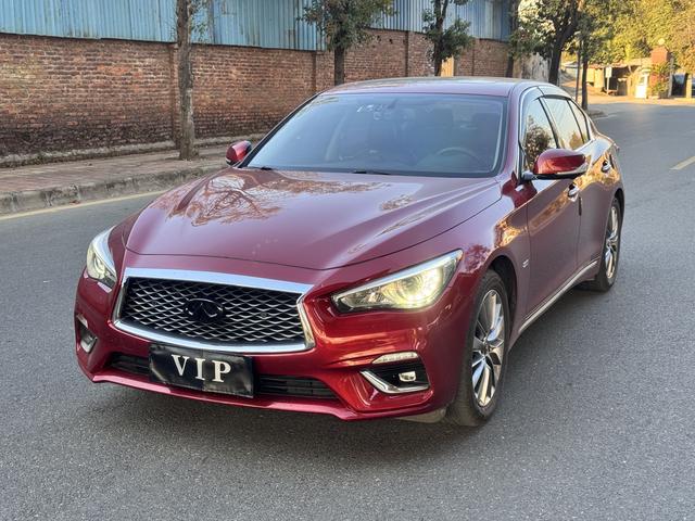 Infiniti Q50L