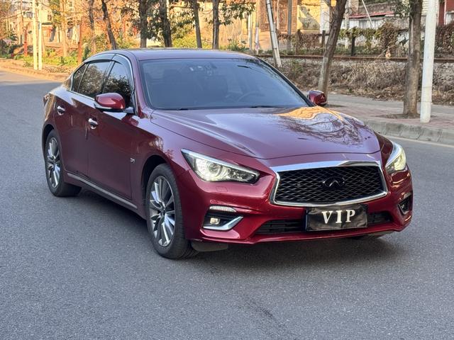 Infiniti Q50L