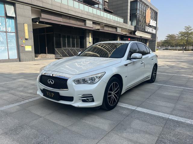 Infiniti Q50L