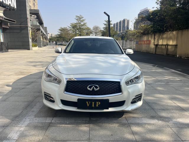 Infiniti Q50L