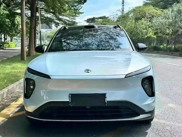 NIO ES6