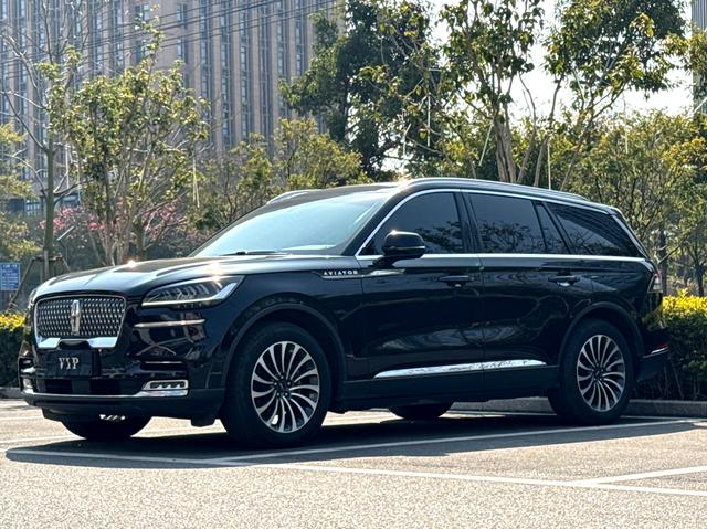 Lincoln Aviator