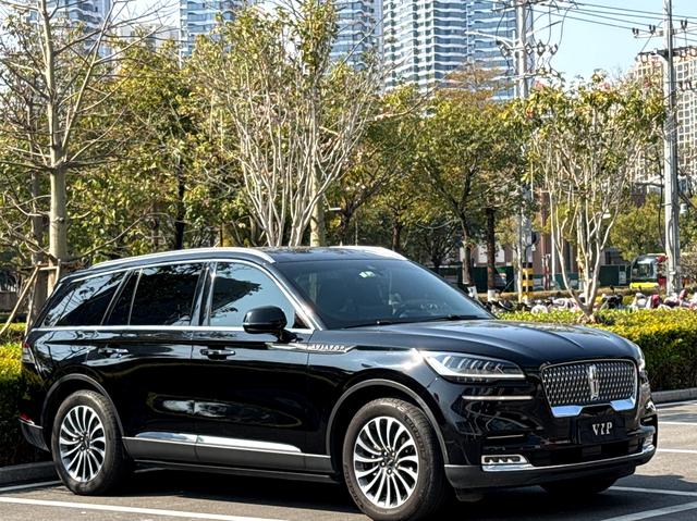 Lincoln Aviator