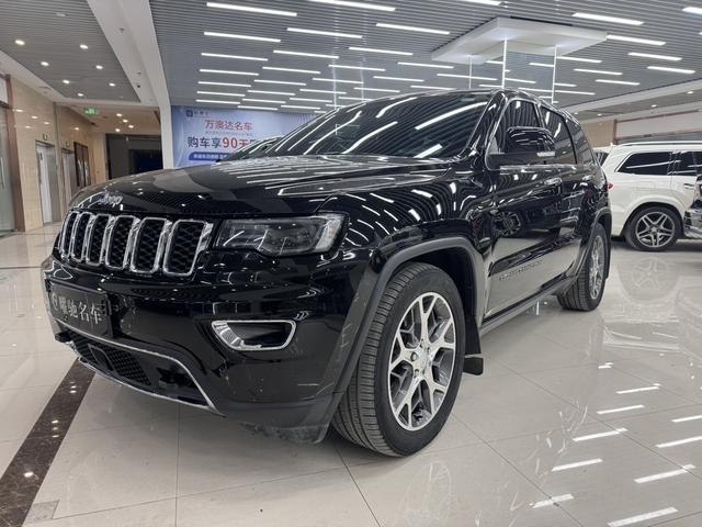 Jeep Grand Cherokee (imported)