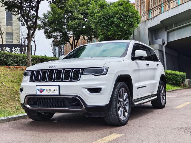 Jeep Grand Cherokee (imported)