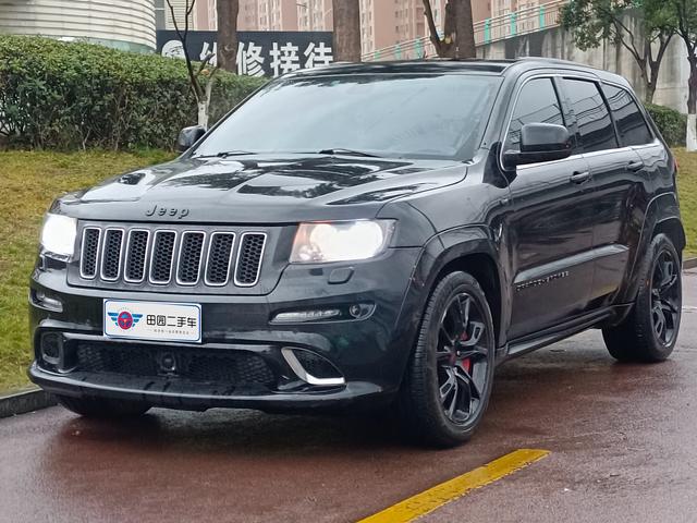 Jeep Grand Cherokee SRT