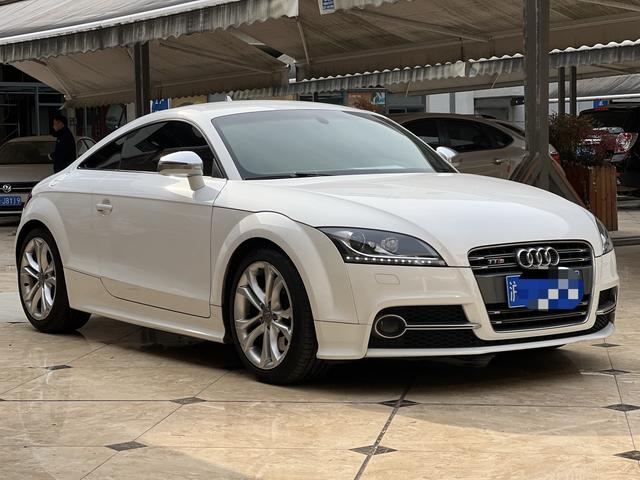 Audi TTS