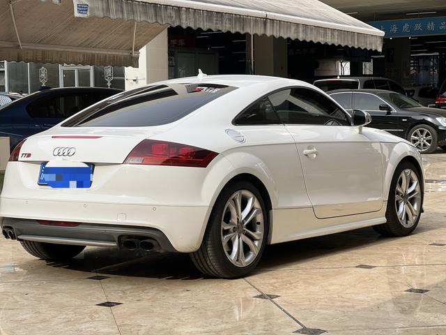 Audi TTS