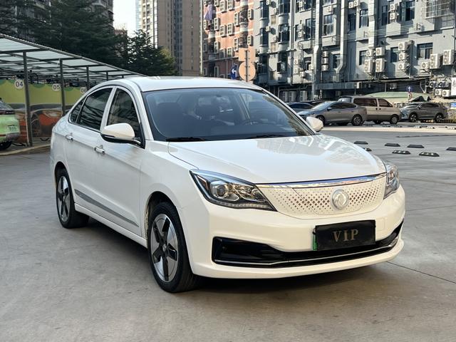 Dongfeng Fengshen E70