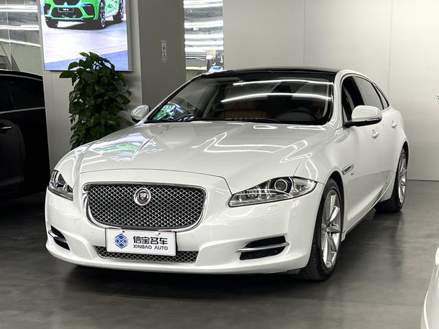 Jaguar XJ