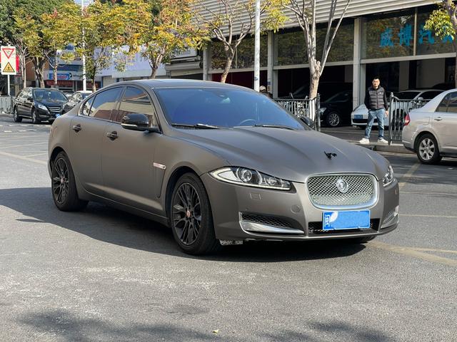 Jaguar XF