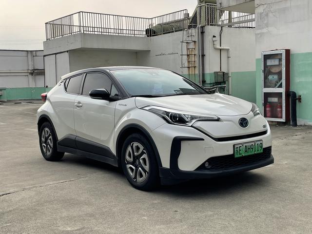 Toyota C-HR EV