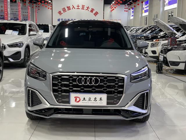 Audi Q2L