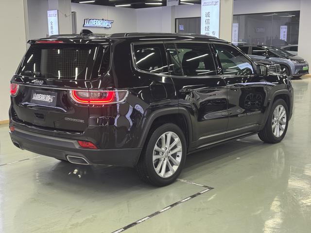 Jeep Grand commander