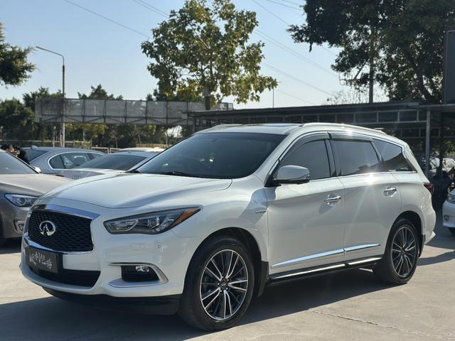 Infiniti QX60 (imported)