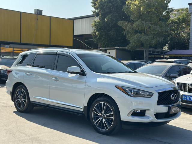 Infiniti QX60 (imported)