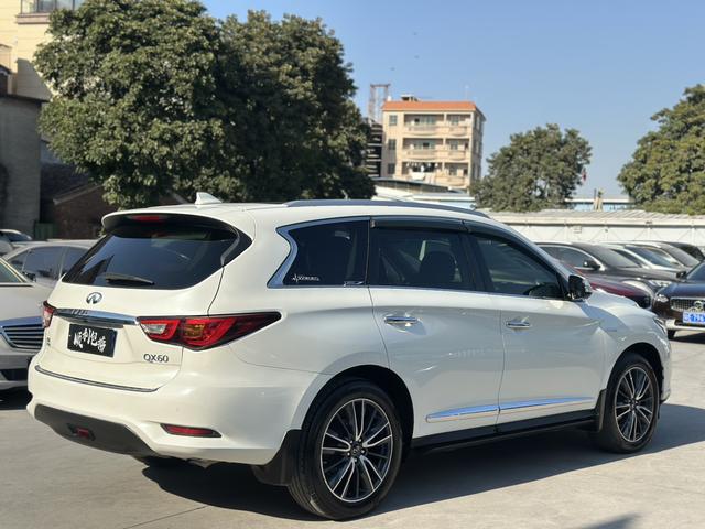 Infiniti QX60 (imported)