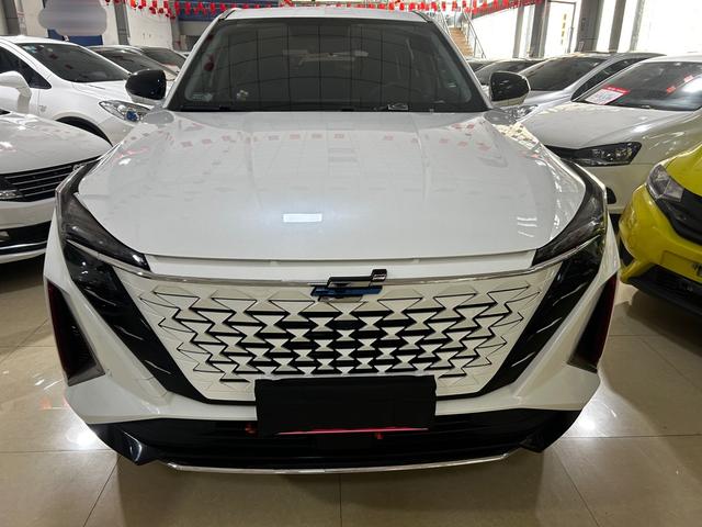 Oshan Changan Auchan Z6