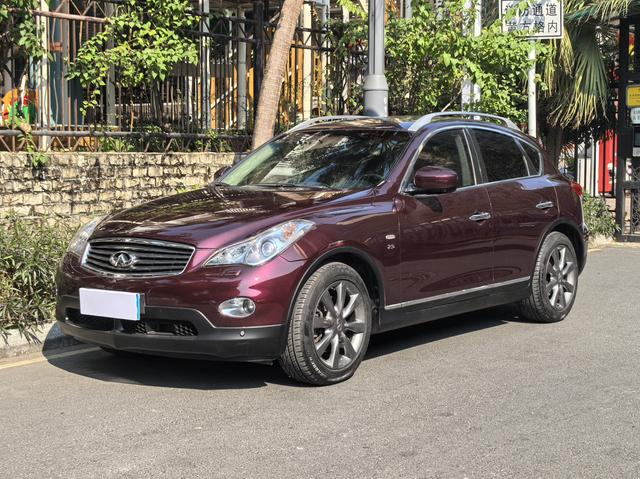 Infiniti QX50 (imported)