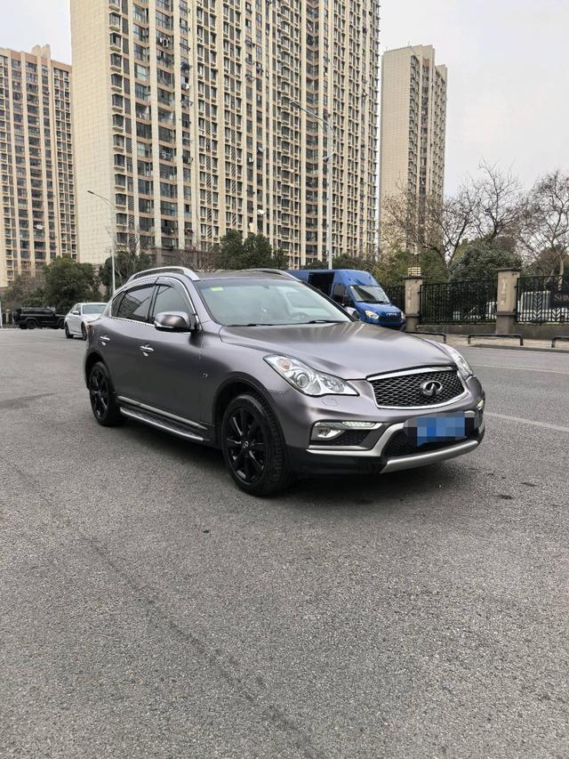 Infiniti QX50