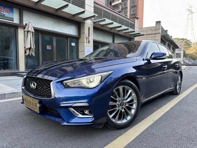 Infiniti Q50L