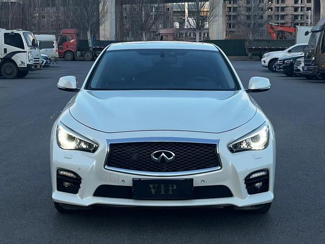 Infiniti Q50L