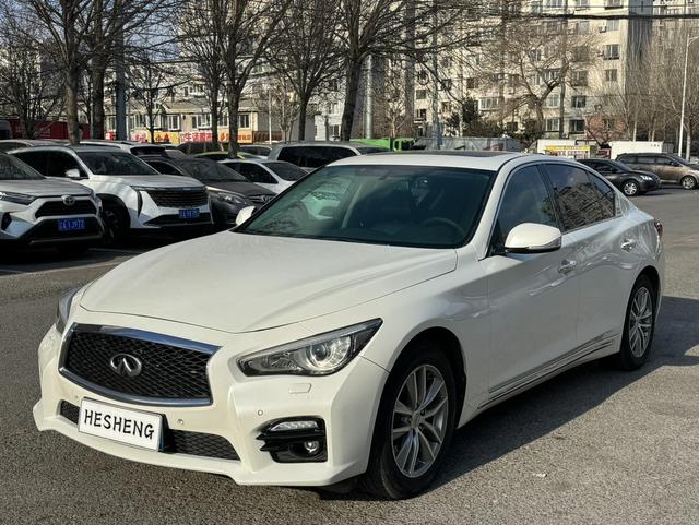 Infiniti Q50L