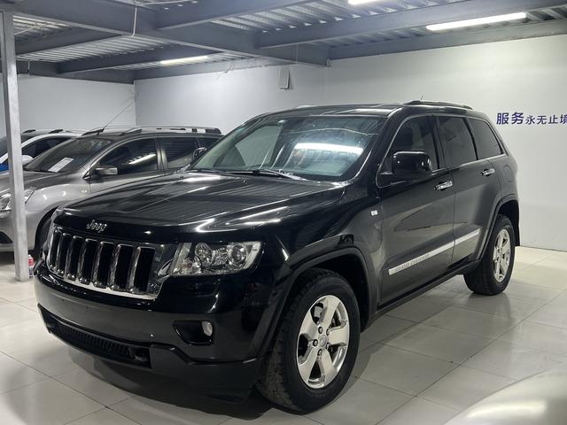 Jeep Grand Cherokee (imported)