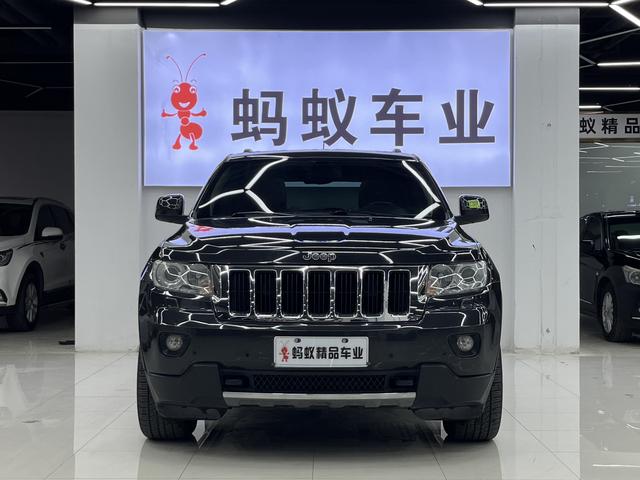 Jeep Grand Cherokee (imported)