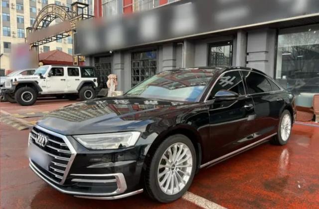 Audi A8