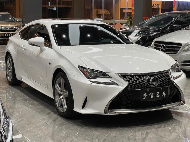 Lexus RC