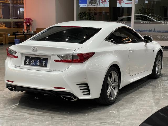 Lexus RC