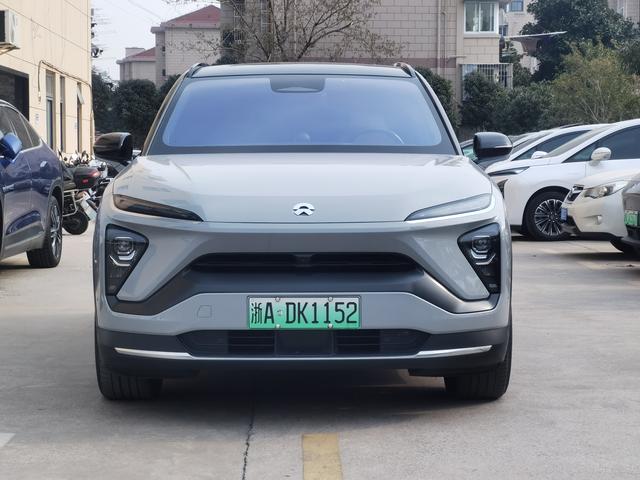 NIO ES6