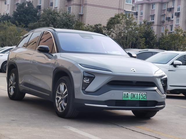 NIO ES6