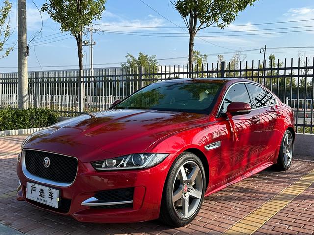 Jaguar XE