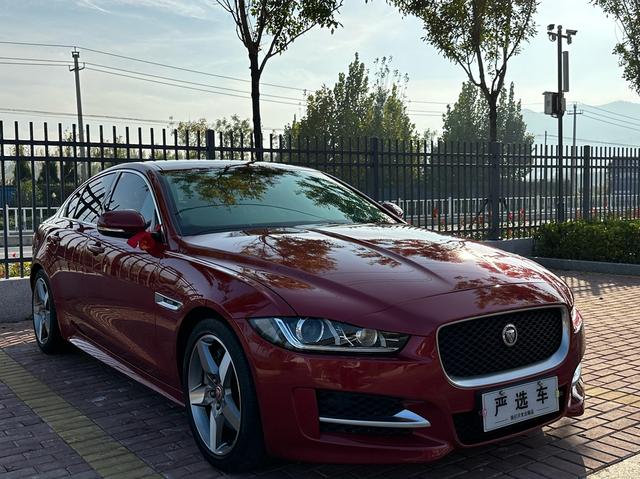 Jaguar XE