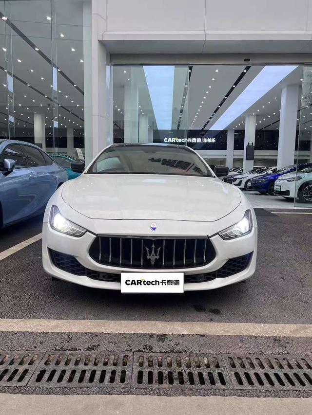 Maserati Ghibli