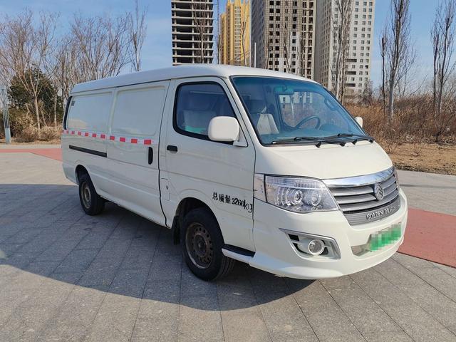 Golden Dragon Hiace EV