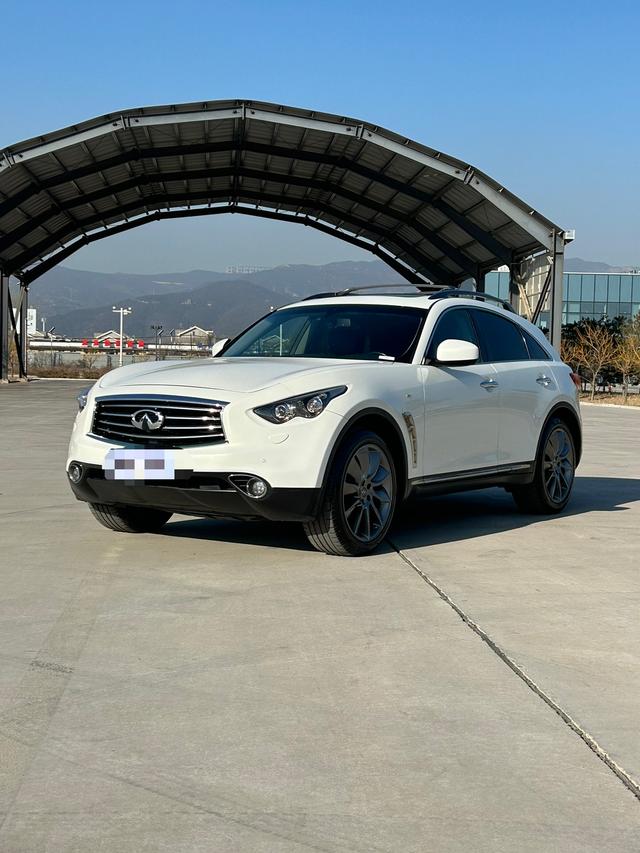 Infiniti FX