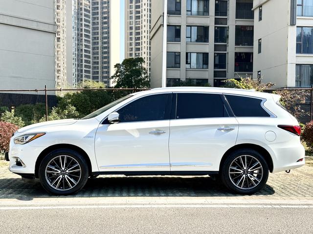 Infiniti QX60 (imported)