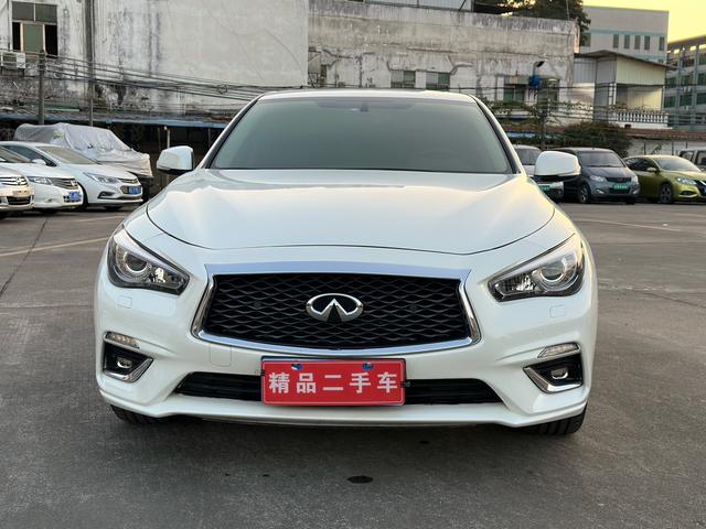 Infiniti Q50L