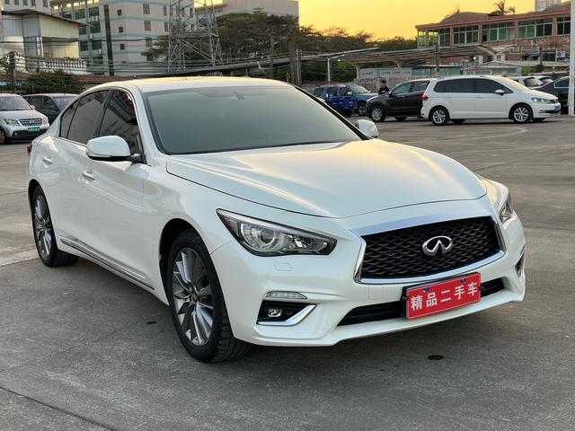 Infiniti Q50L