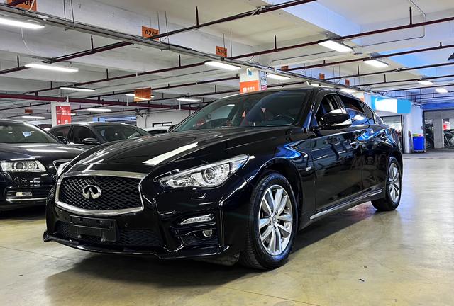 Infiniti Q50L