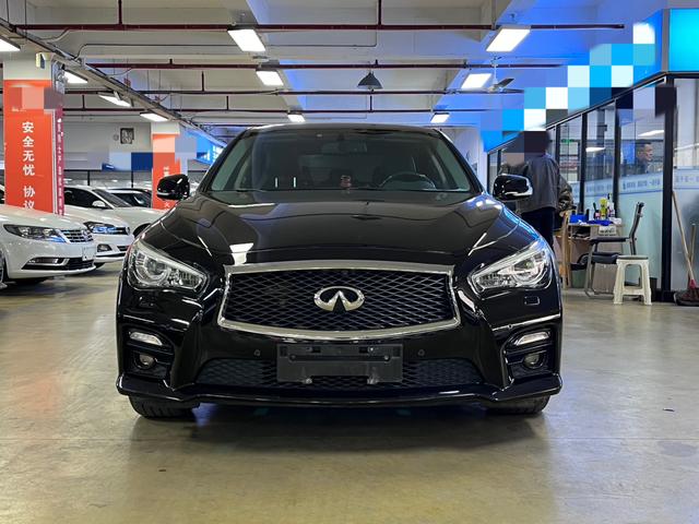 Infiniti Q50L