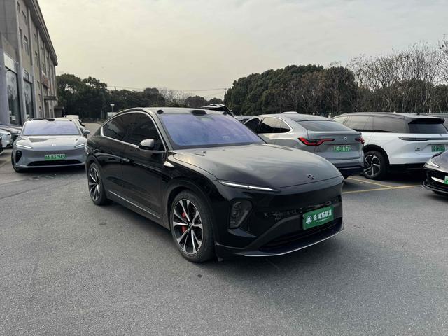 NIO EC7